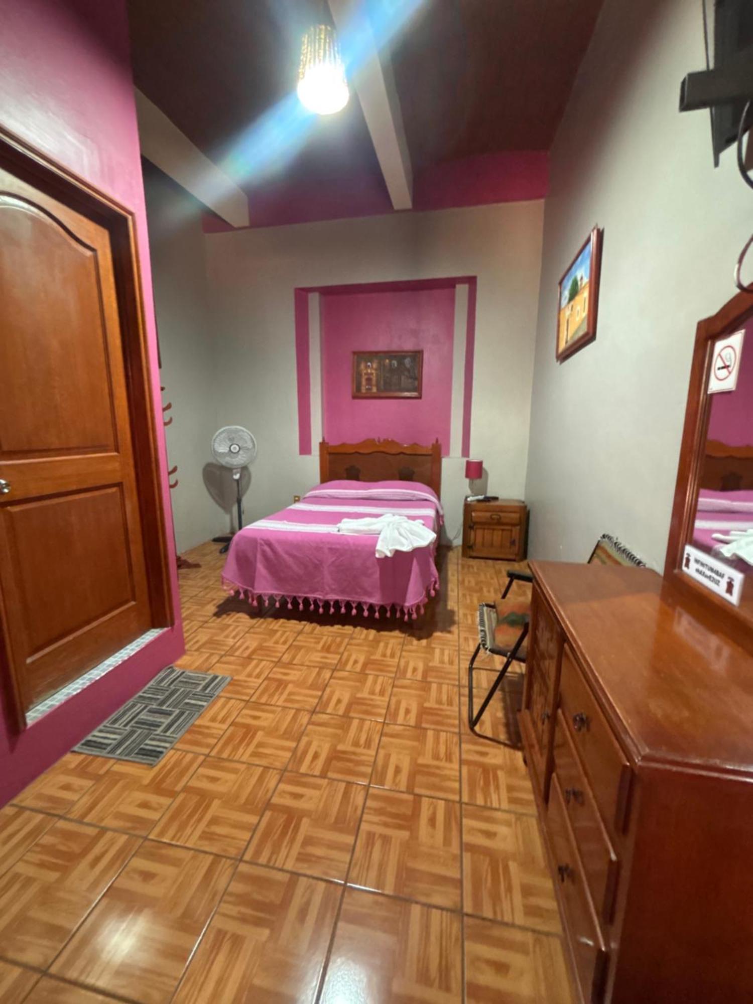 Hotel Posada "Mi Rosita" オアハカ州 エクステリア 写真